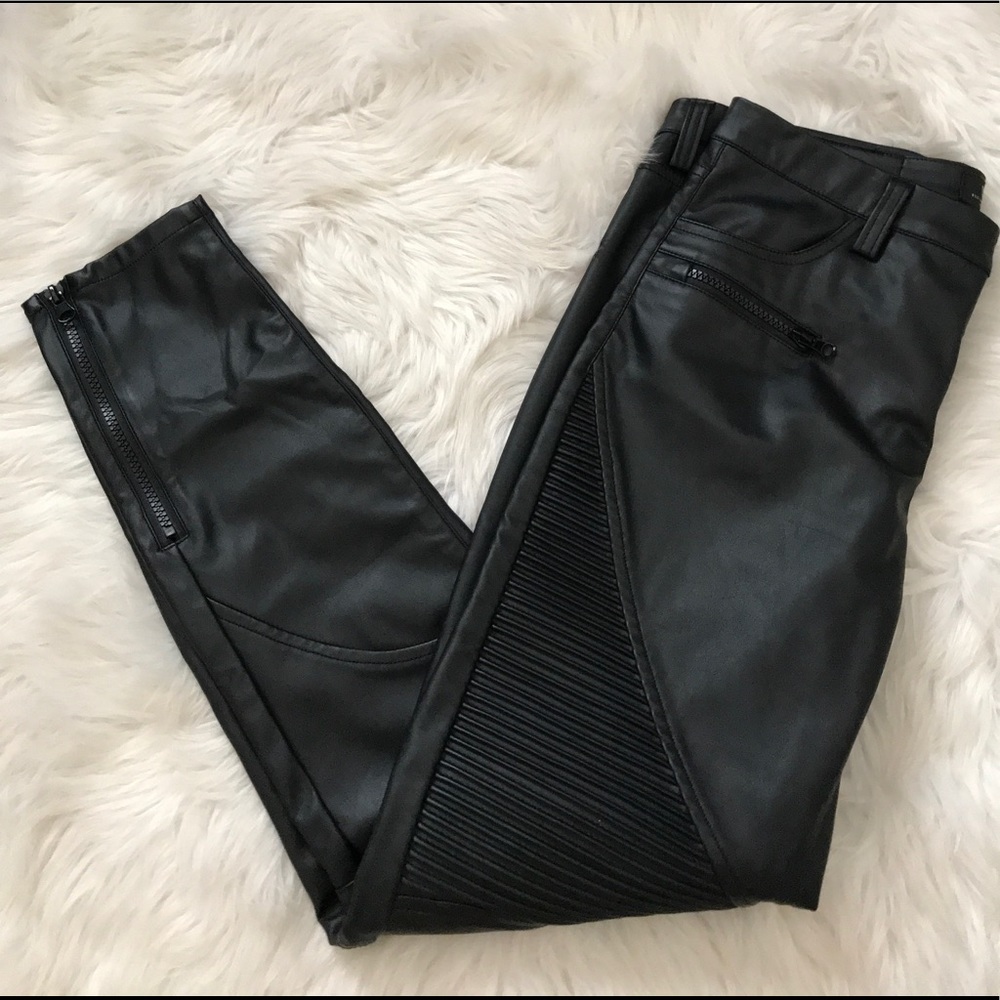 💥◼️ GUESS LEATHER PANTS ◼️💥